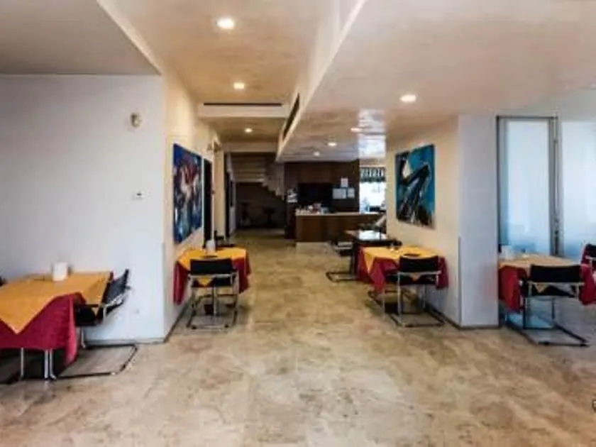 Hotel Trieste Mestre 3*,