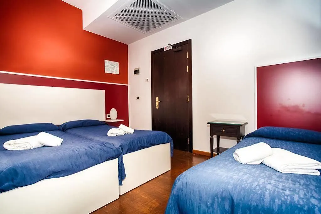 Hotel Trieste Mestre 3*,
