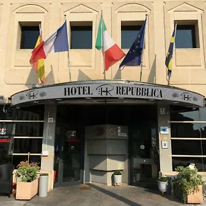 Отель Hr
